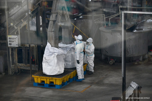 Ажлын хэсгийн гишүүд Хог хаягдлын тухай хуулийн хэрэгжилт, дахин боловсруулах үйлдвэрийн үйл ажиллагаатай танилцлаа